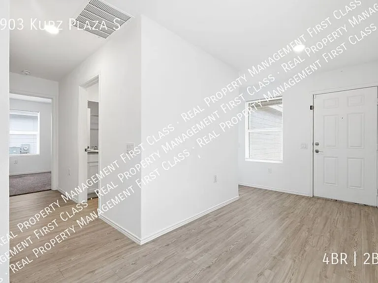 3903 Kurz Plz — Photo 4
