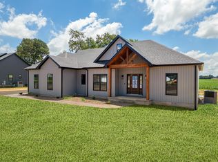 The Redbud Plan, Woodville Springs, Auburn, KY 42206