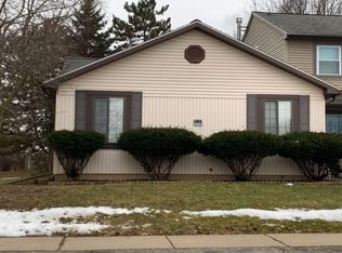 1059 River Hill Dr, Flint, MI