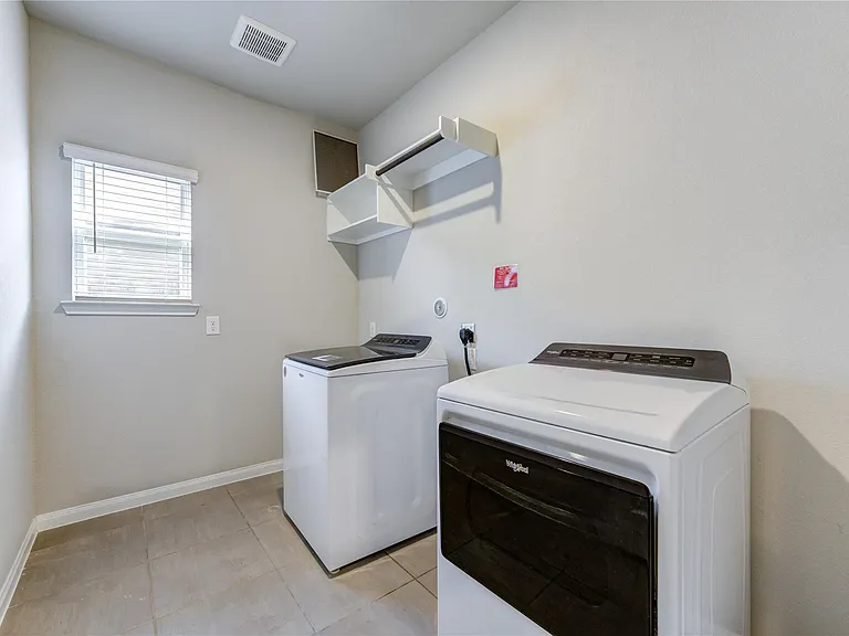 1218 Glendora Dr — Photo 6