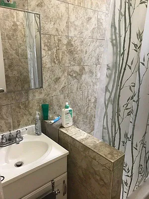 Rented by Alexiou Realty | media 14