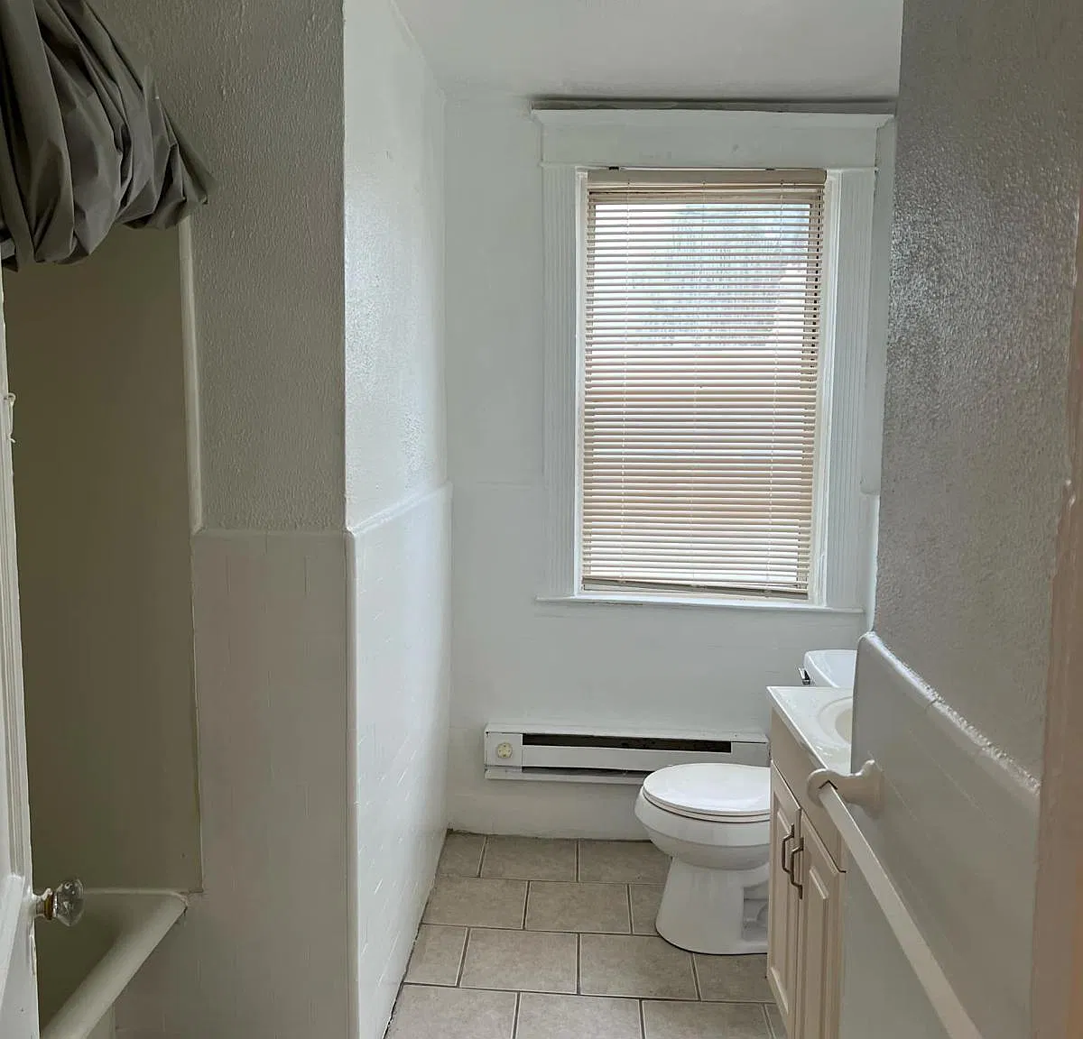 1 bed, $1,000 — Photo 2