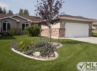 120 Buena Vista Ave, Cody, WY 82414