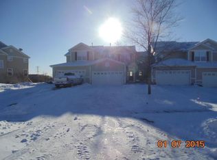 1448 W Remington Ln, Round Lake, IL 60073