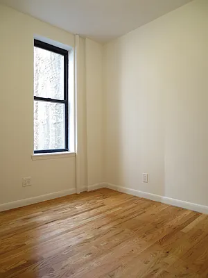 Rented by Waverly Realty Associates | media 6