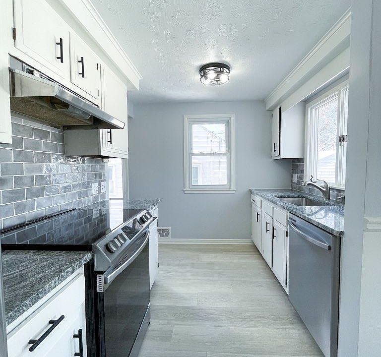 1st image of 502 Falstaff Rd