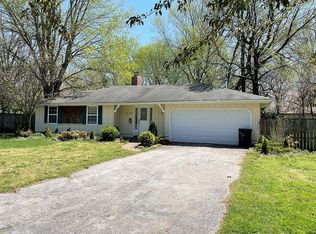 2836 E Monroe Cir, Springfield, MO 65802