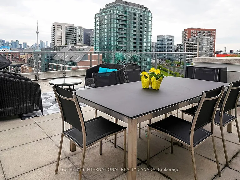 2 Gladstone Ave #706 — Photo 14
