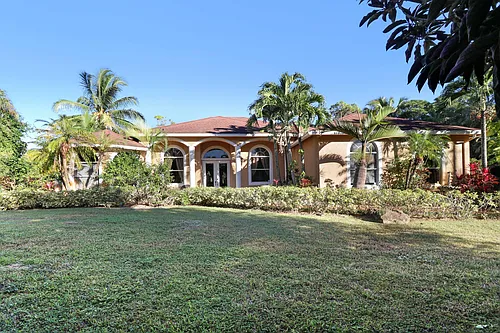 7086 Hall Blvd Photo 1