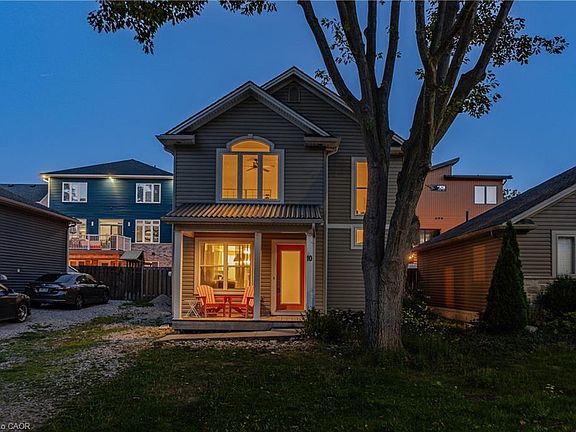 2nd image of 10 Queens Ave
