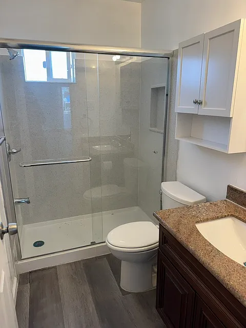3 bed, 900 sqft, $3,350 — Photo 2