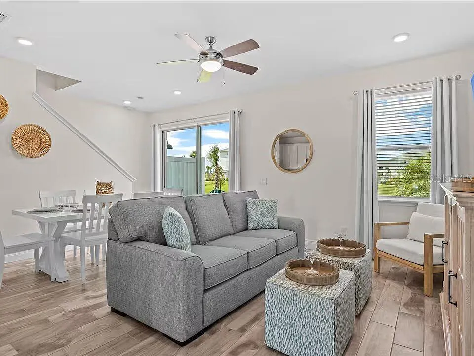 2 bed, 2.5 bath, 1380 sqft, $3,100 — Photo 3