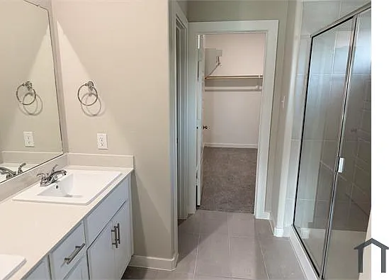 986 Olive Dr — Photo 6