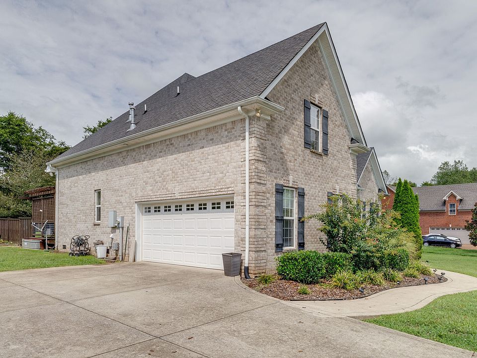 108 Spencer Spgs, Gallatin, TN 37066 Zillow