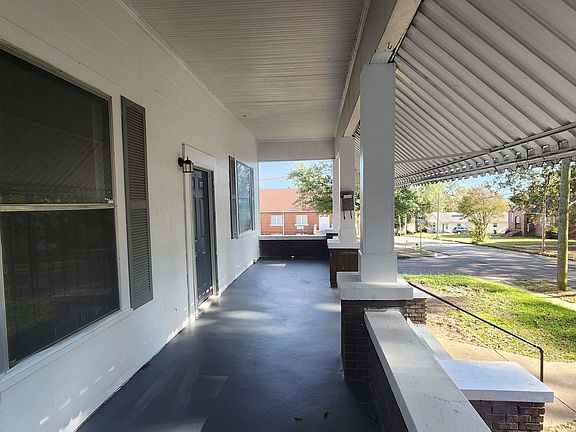 3rd image of 2915 Avenue Y