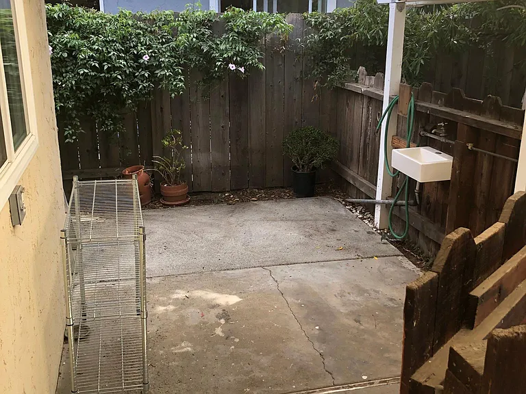 231 Jessie Ln — Photo 8