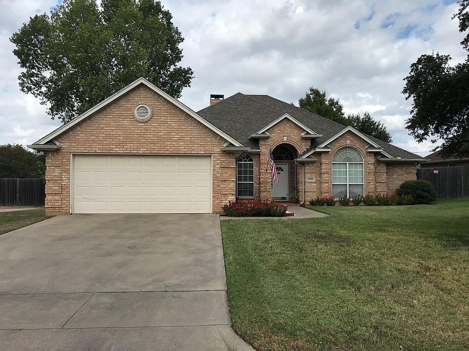 1st image of 1025 Shady Hill Ln