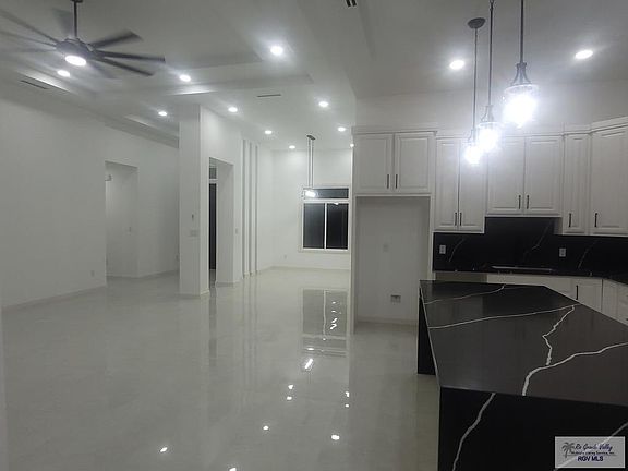 4th image of 6208 King Palm Loop