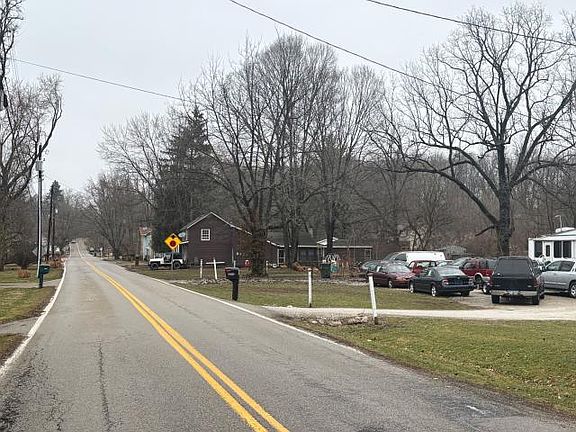 5th image of 8528 Meeker Rd