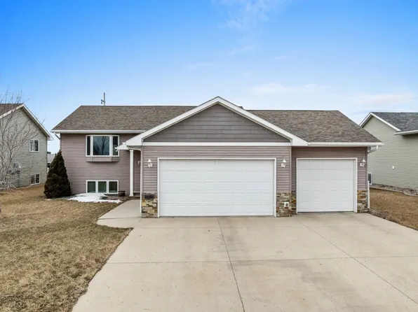 2844 Grey Eagle Pass, Minot, ND 58703