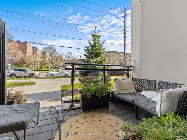 1 Neighbourhood Ln #110, Toronto, ON M8Y 0C2