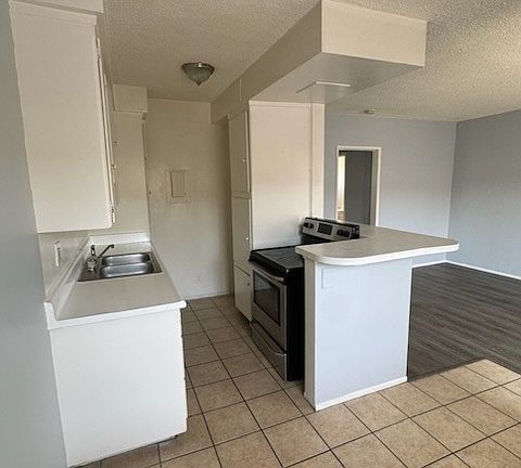 3rd image of 5495 Atlantic Ave #14A
