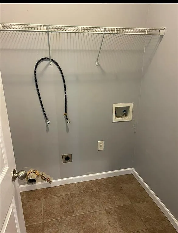 3 bed, 2.5 bath, 1594 sqft, $3,150 — Photo 3