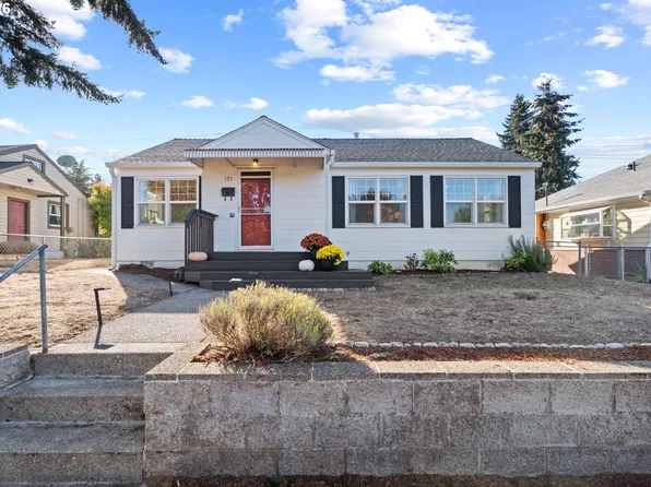 105 NW 40th St, Vancouver, WA 98660