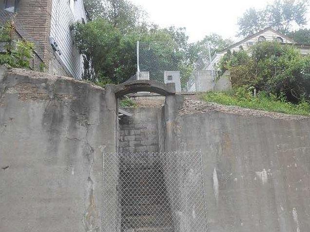 1st image of 463 Walter Ave