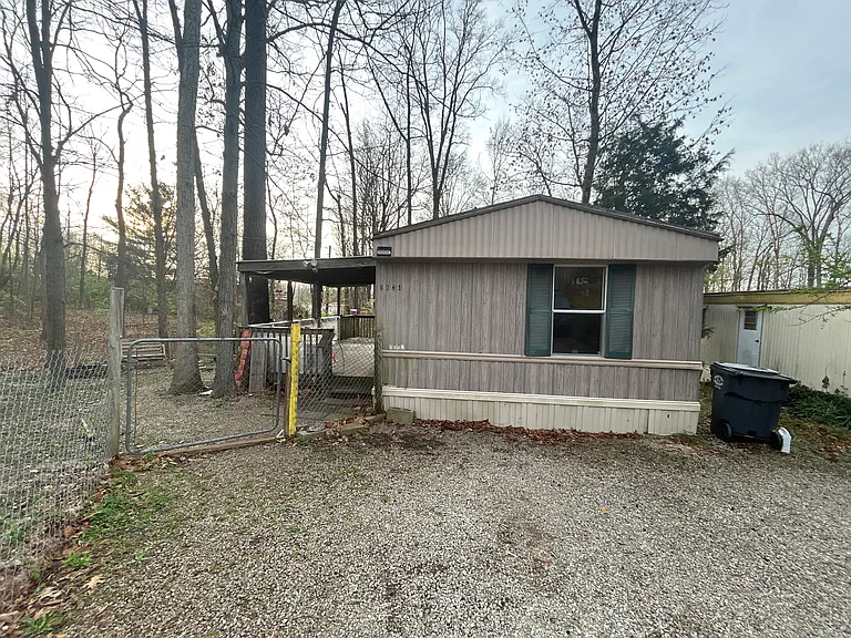 1834 Hylander Dr — Photo 1