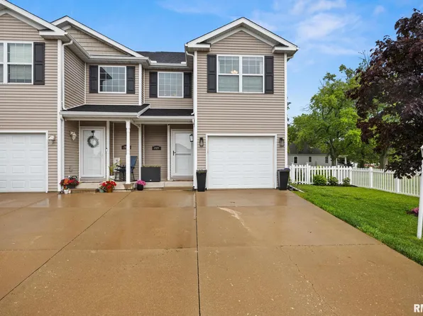 1105 Dixon St, Washington, IL 61571