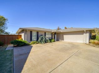 204 NE 46th St, Lawton, OK 73507