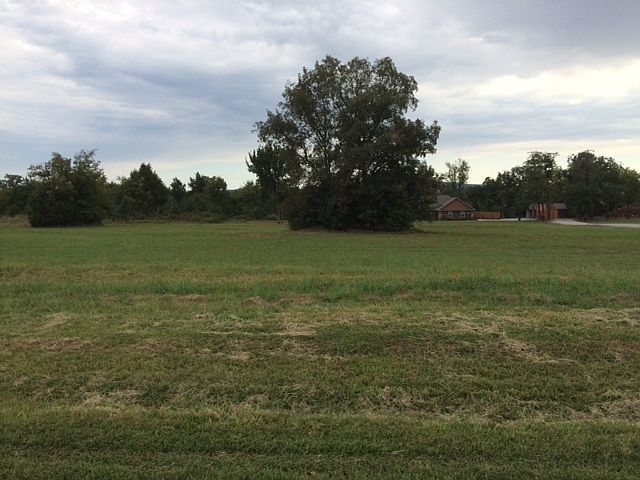 2nd image of 1050 Pinnacle View Road