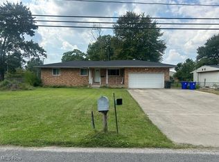 4053 Sabin Dr, Rootstown, OH 44272