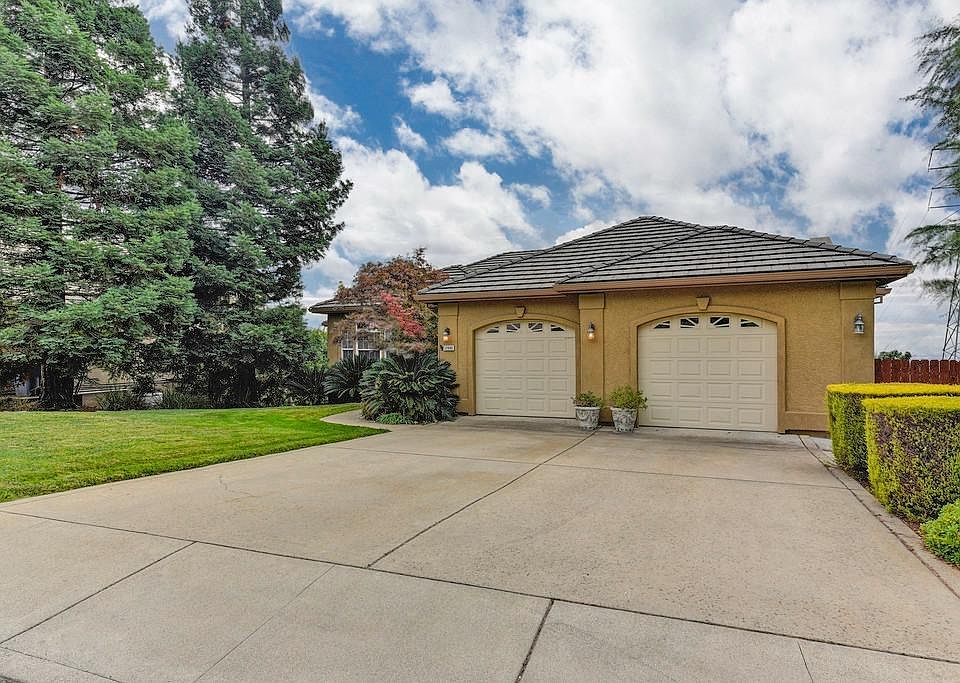 1st image of 12080 Mont Vista Dr