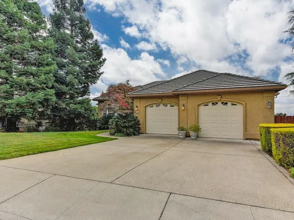 12080 Mont Vista Dr, Auburn, CA 95603