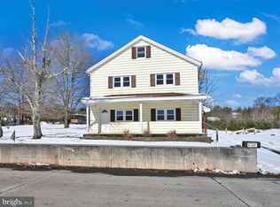 5 Laudemans Ln, Pottsville, PA 17901