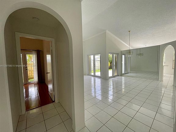 4th image of 11227 SW 62nd Ln