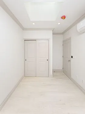 161 W 4th St #4B — Photo 5