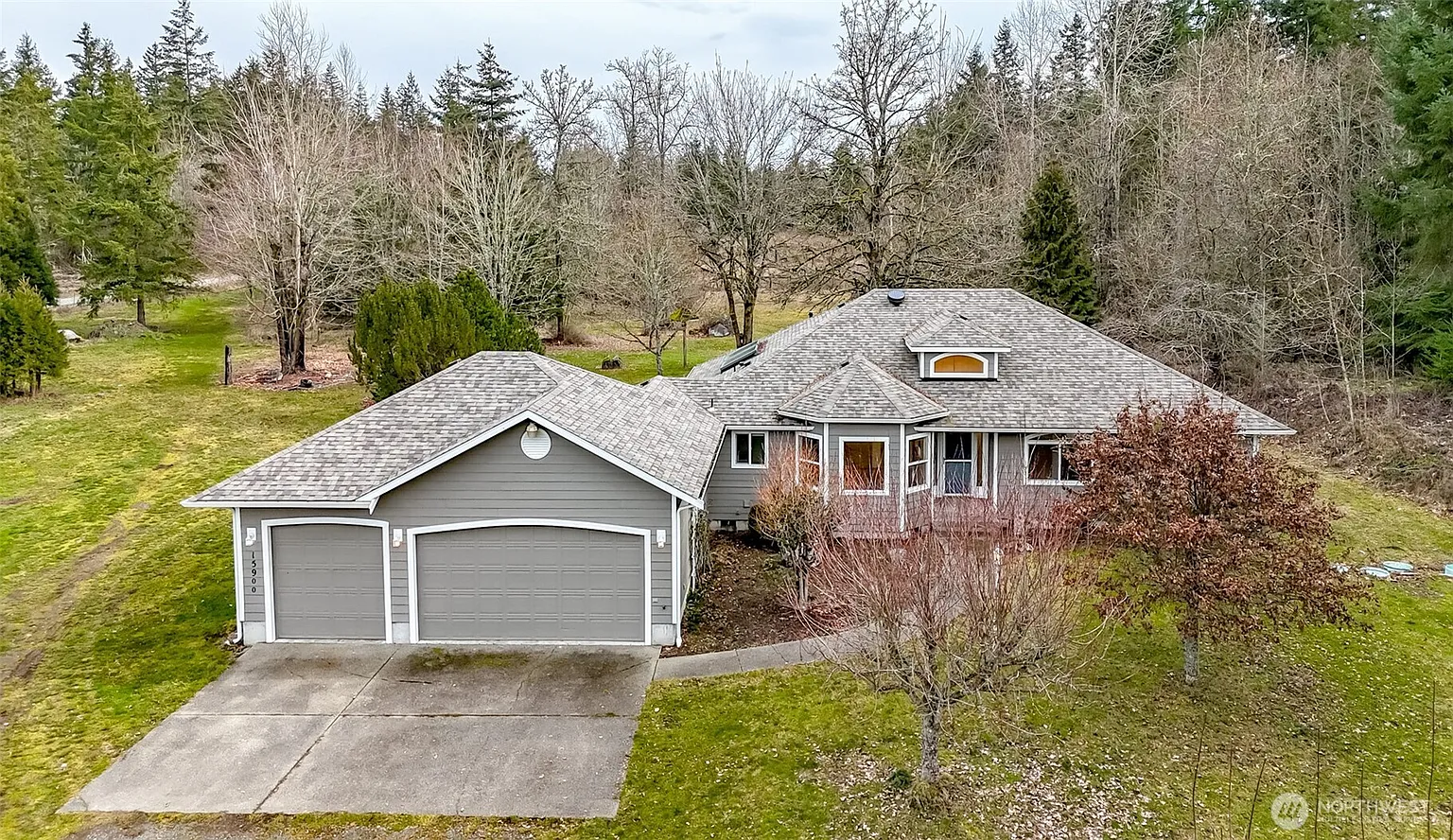 15900 Lawrence Lake Road SE photo 1