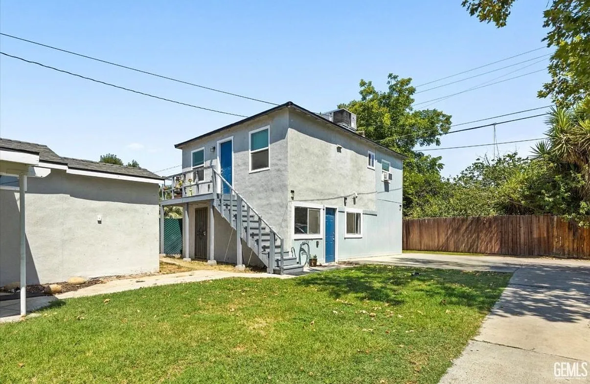 1 bed, $1,000 — Photo 1