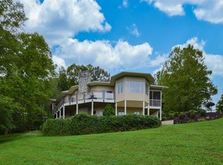 916 Long Horne Rd, Union Hall, VA 24176