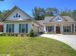 423 Rothley Ave, Fairhope, AL 36532