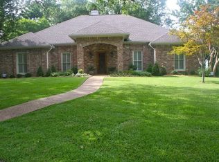 104 Arbor Ridge Rd, Ridgeland, MS 39157