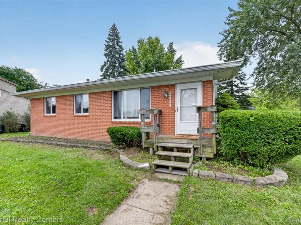 43843 Applewood Rd, Canton, MI 48188