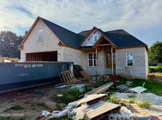 1050 Southern Hills Dr, Milan, TN 38358