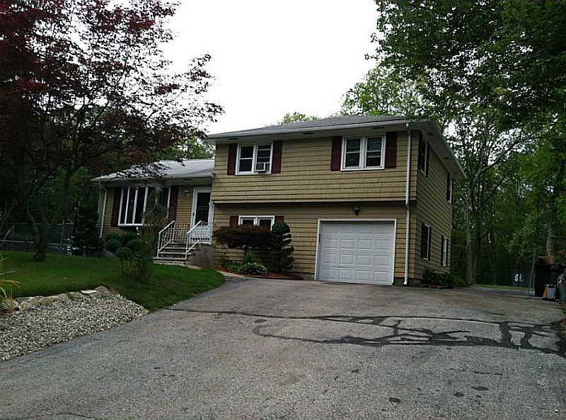 1st image of 6 Byrd Ave