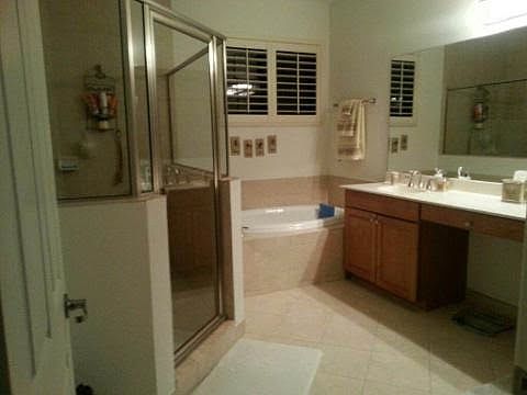 3rd image of 6657 SE Woodmill Pond Ln