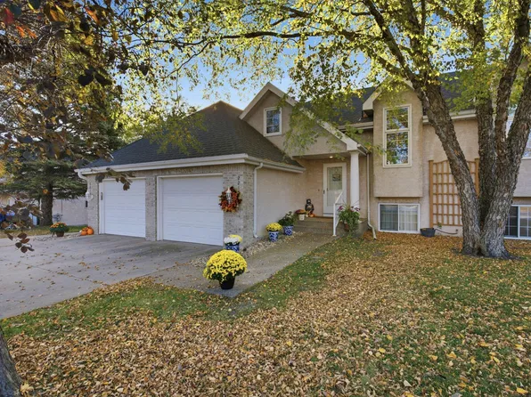 2215 10th Ave SE, Willmar, MN 56201
