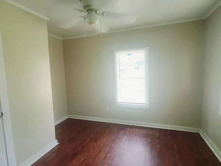 1032 N Railroad Ave — Photo 10